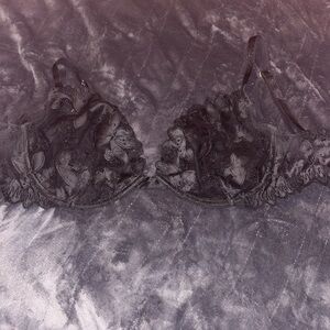Victoria secret flower lace wire bra